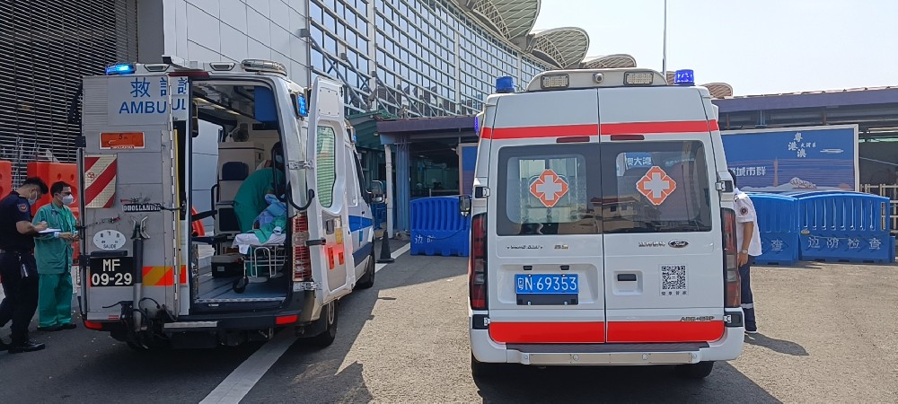 为何深圳广州东莞救护车出租可以提供高效服务？如何联系靠谱公司